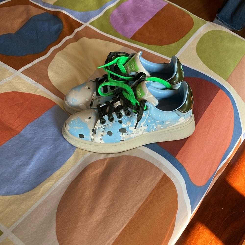 Gently worn Marc Jacobs The tennis Shoes! 🩵💚